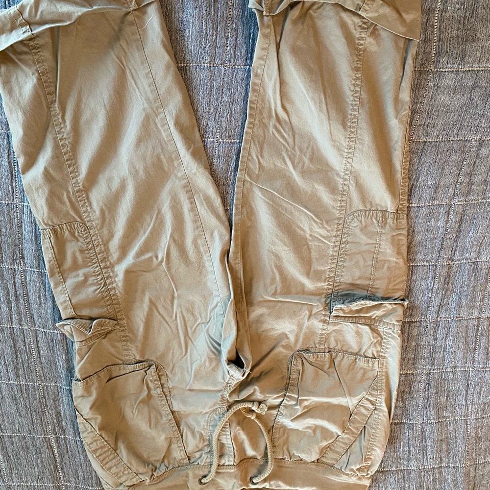 Size medium Old Navy Capris